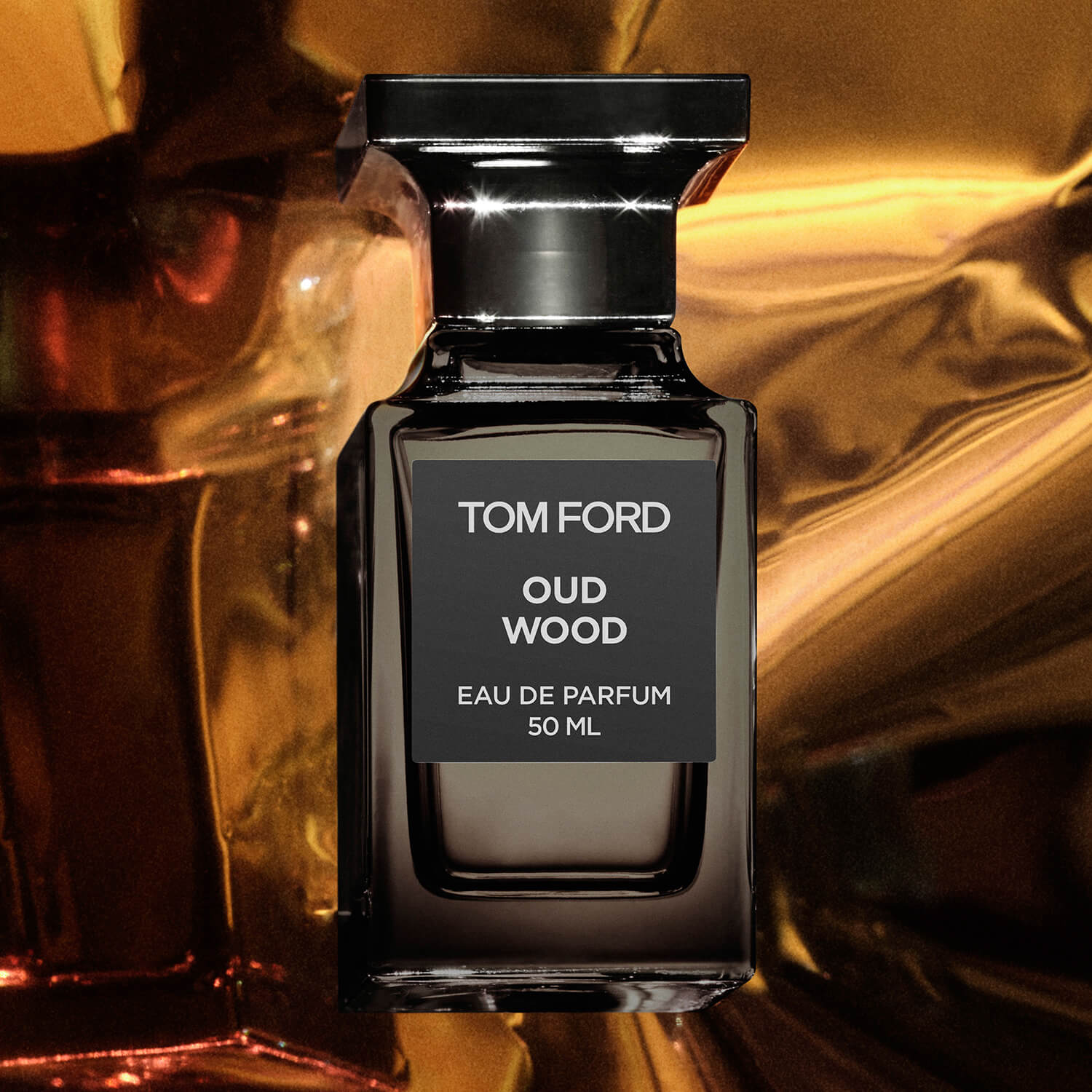 Oud wood tom ford precio 2025